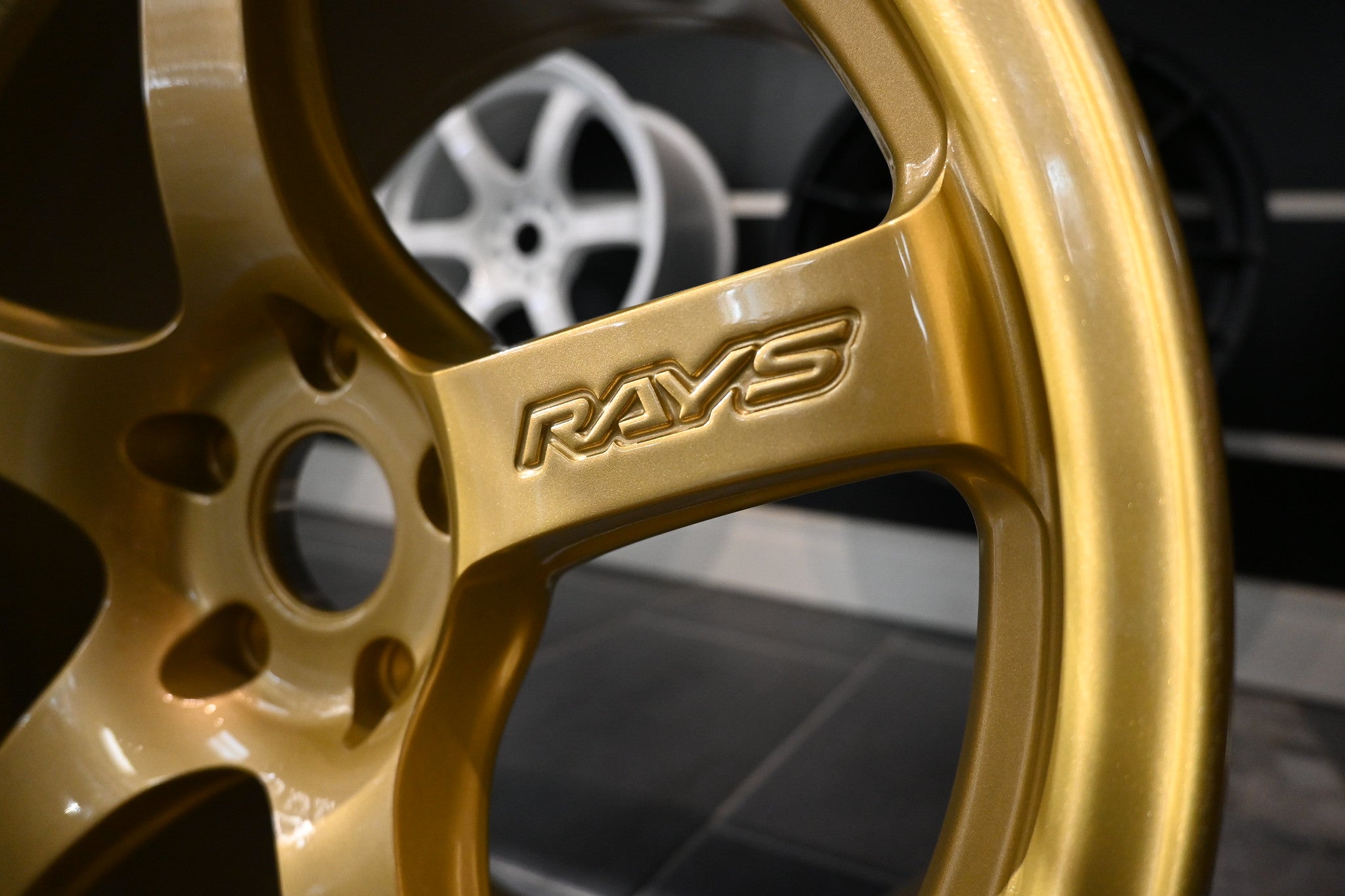 57cr Rbc RAYS Gram Lights 57CR 18x9.5 ET38 5x114 E8 Gold – Wheels Collection Ltd.